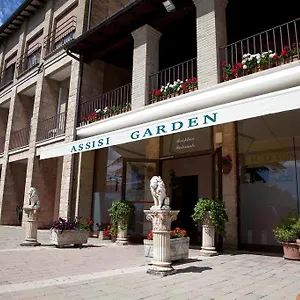 Garden 3*, Asís Italia